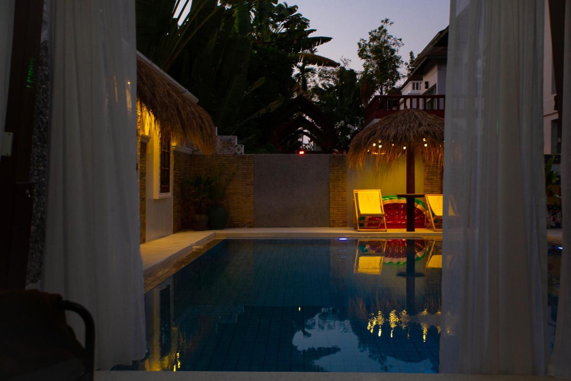 Nagawari Art Maldives Pattaya Villa Na Chom Thian Exterior foto